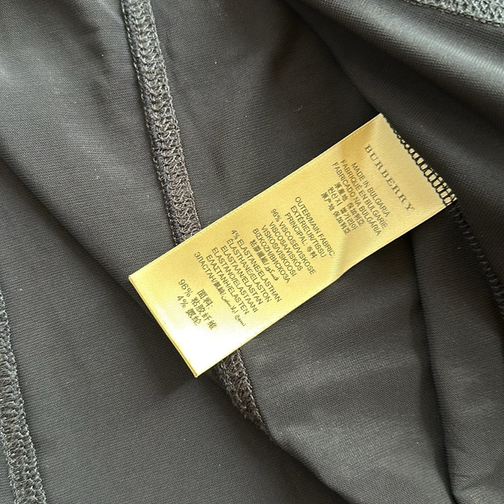 Burberry, Size 8 (Medium) Button Down, Excellent … - image 7